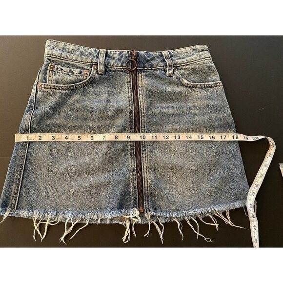 Free People Denim Skirt, Misses size 25 (small) - Picture 6 of 6